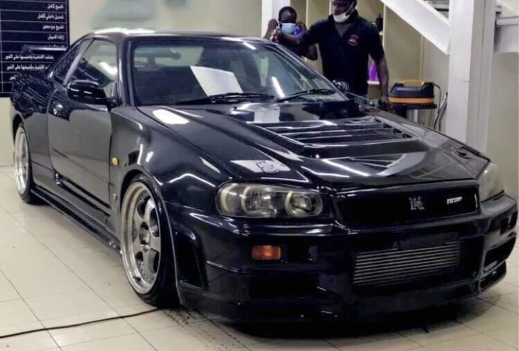 Nissan Skyline R34 GT-S