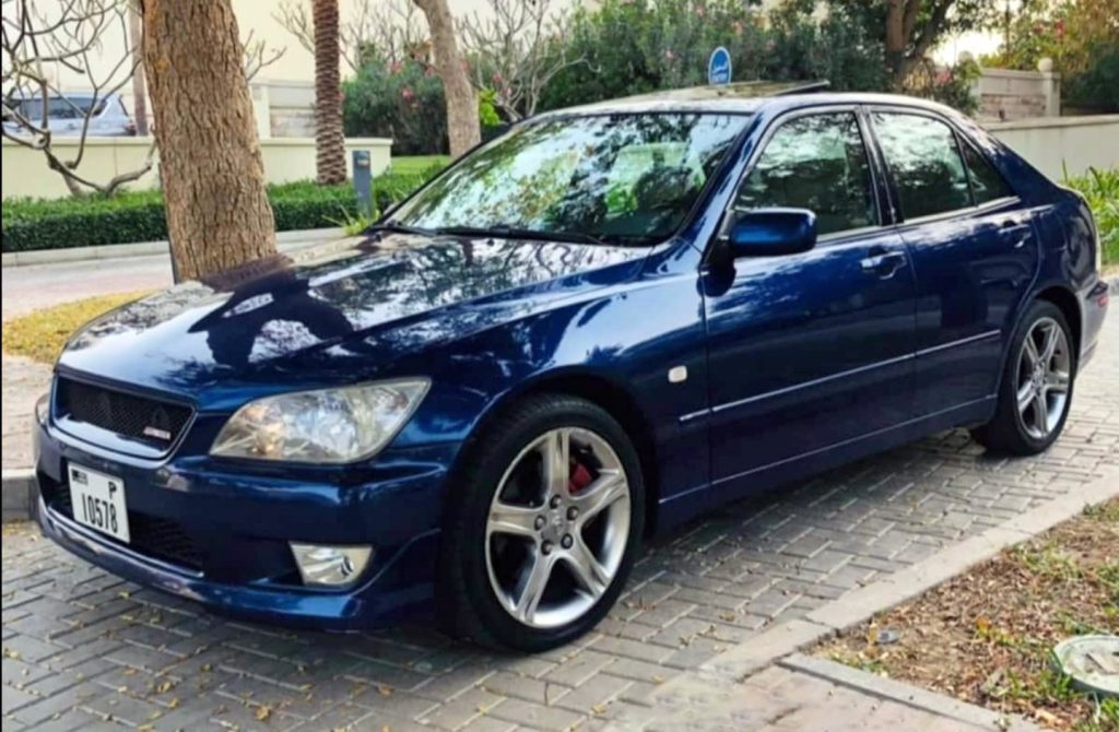 Lexus IS300