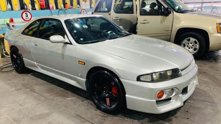 Nissan Skyline R33 GTS