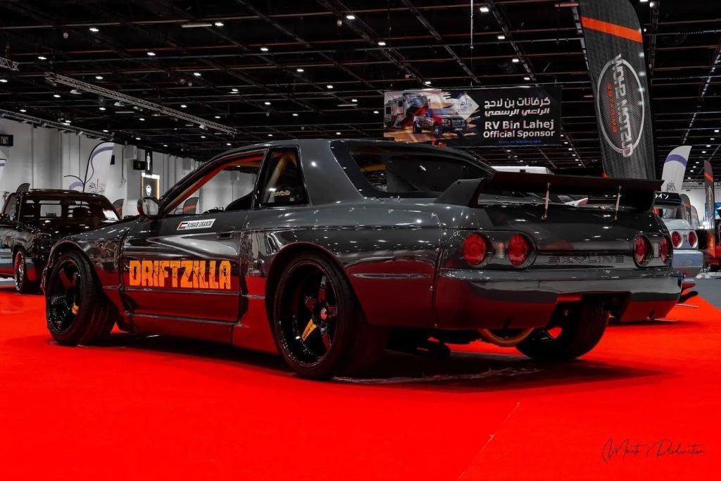 Nissan Skyline "DRIFTZILLA" R32 GT-R