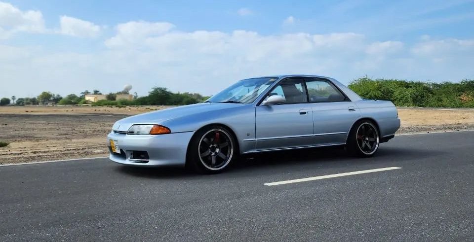 Nissan Skyline R32 GTS 4-door