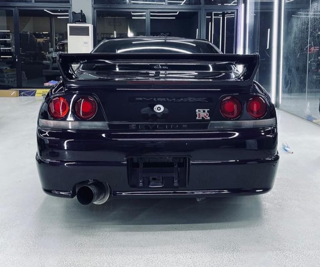 Nissan Skyline R33 GT-R (Midnight Purple)