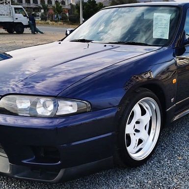 Nissan Skyline R33 GT-R (Deep Marine Blue)
