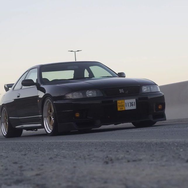 Nissan Skyline R33 GT-R