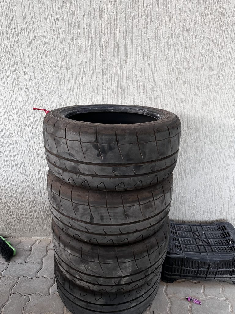 Semi slicks tyres used once