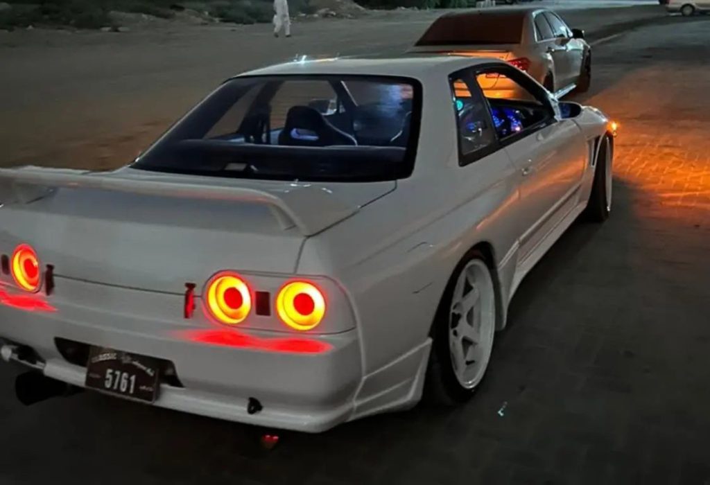 Nissan Skyline R32 GT-R