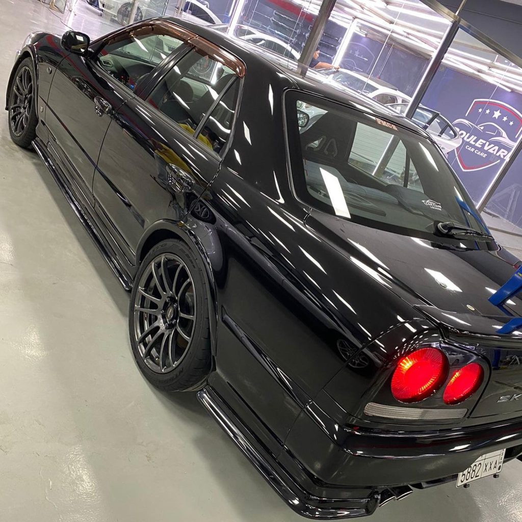 Nissan Skyline R34 GTS 4-door