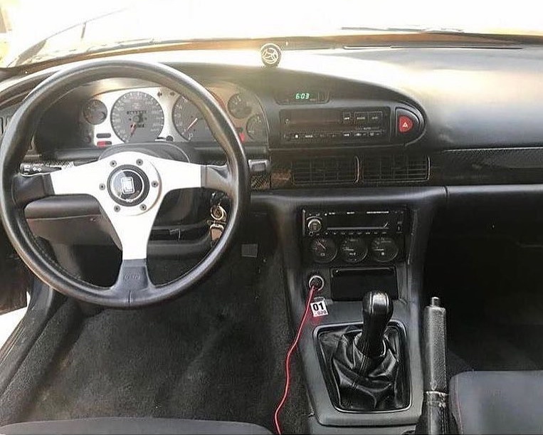 Nissan Skyline R32 GT-R