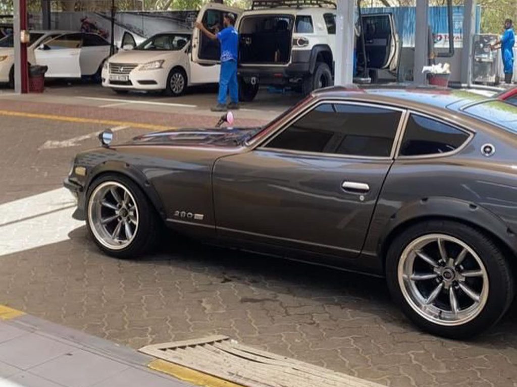 Nissan 240Z (1JZ)