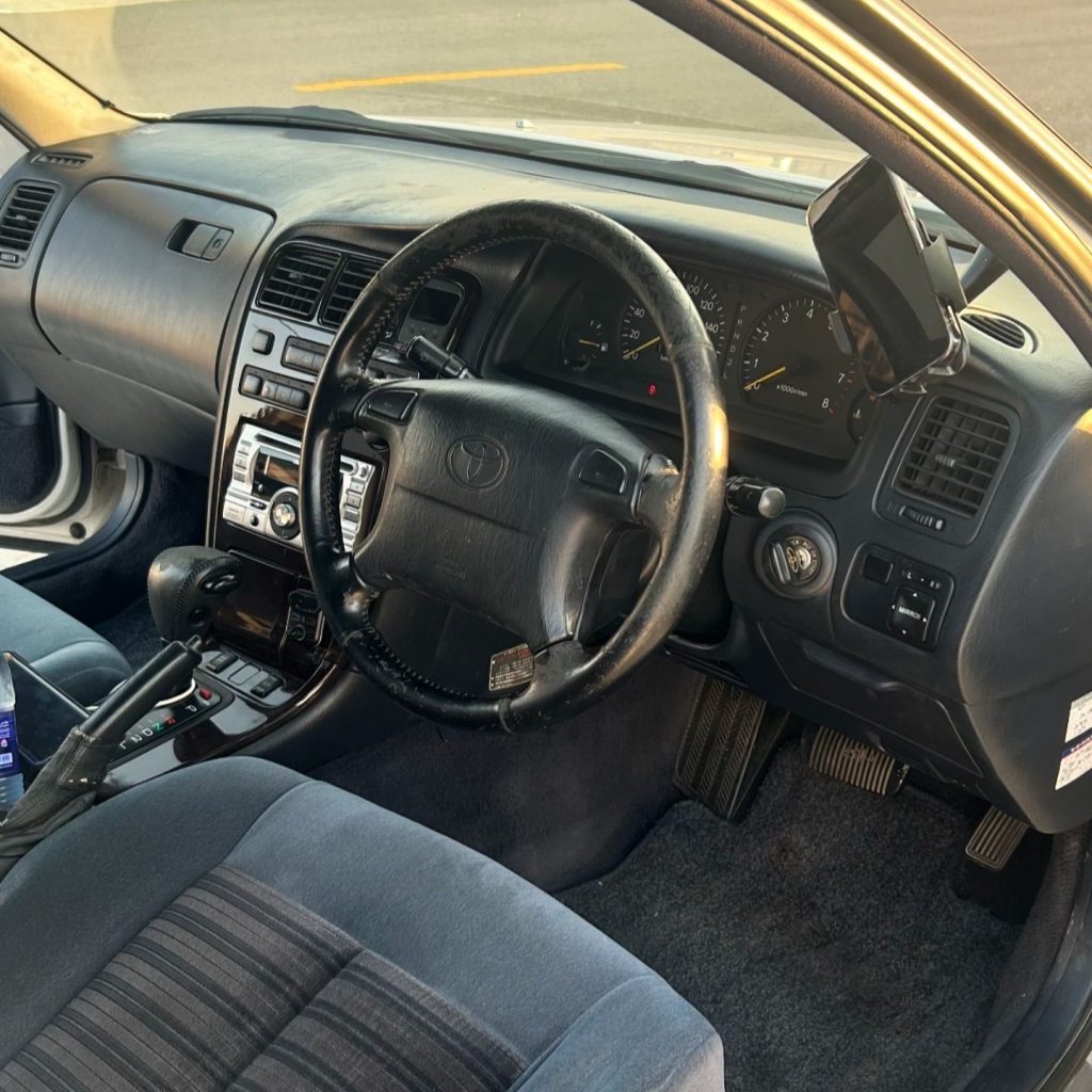 Toyota Cresta Tourer V