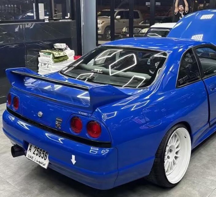 Nissan Skyline R33 GT-R (SSR)