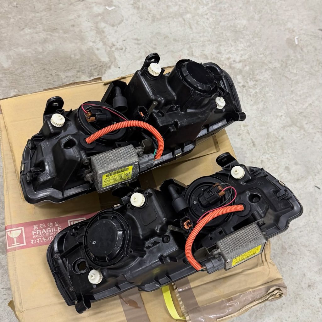 Nissan Skyline R34 GT-R Headlights