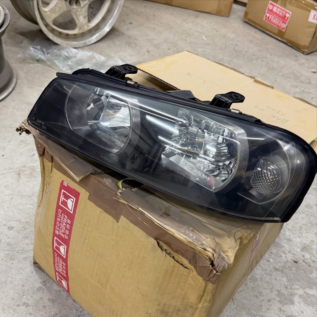 Nissan Skyline R34 GT-R Headlights