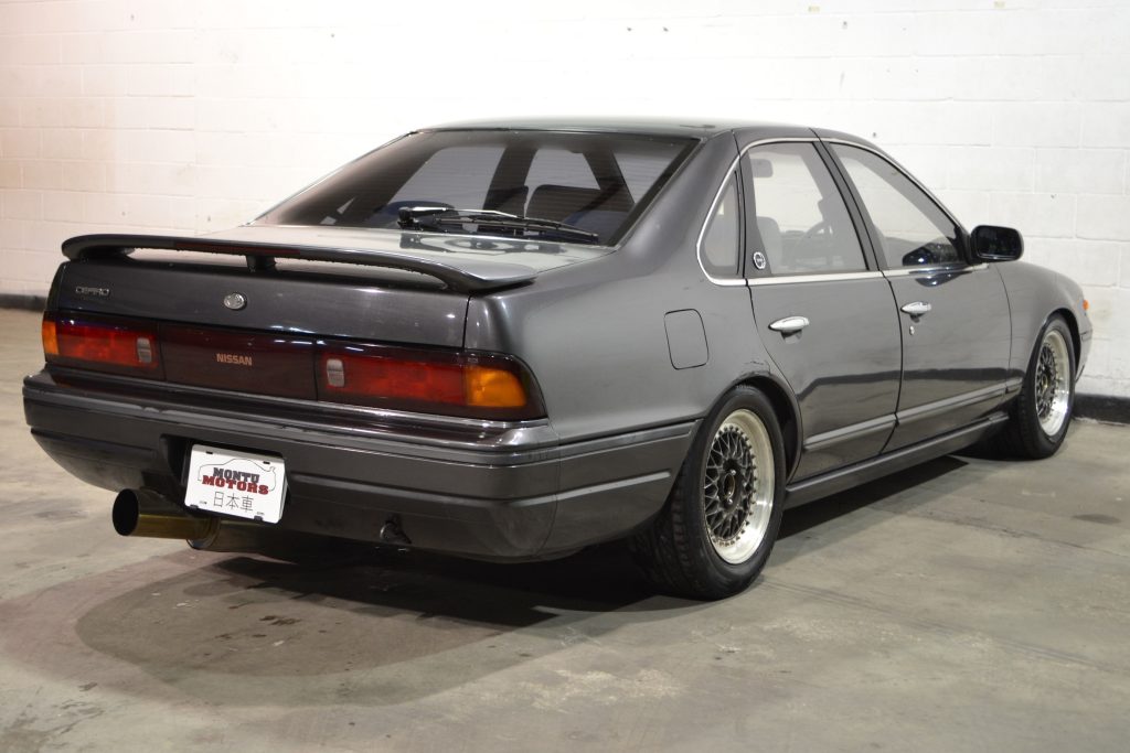 Nissan Cefiro التيما