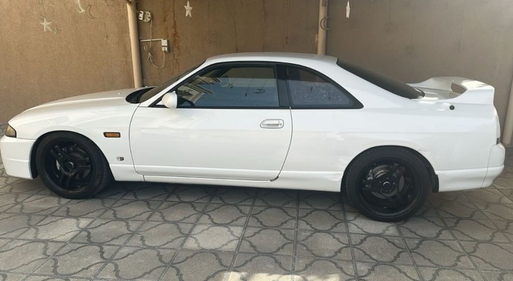 Nissan Skyline R33 GTS