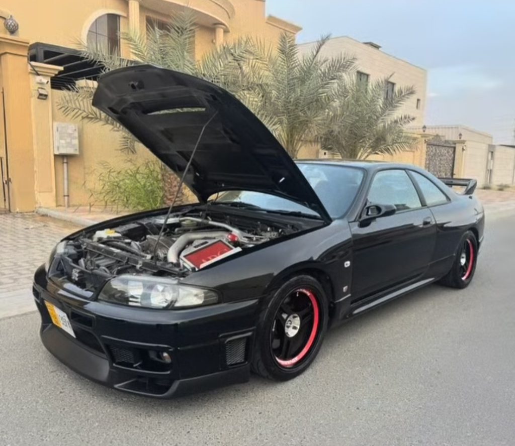 Nissan Skyline R33 GT-R