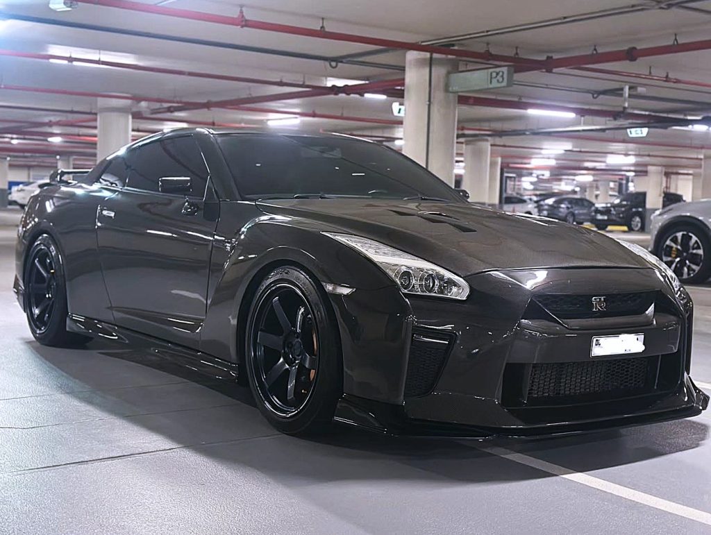 All-Carbon Nissan GT-R Track Edition