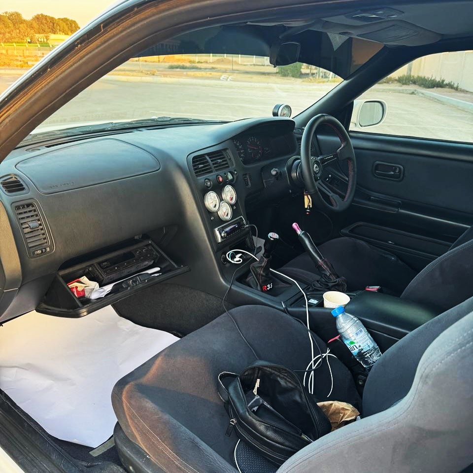 Nissan Skyline R33 GT-S