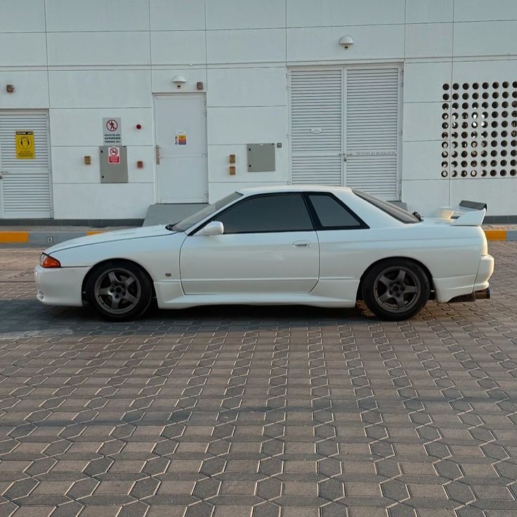 Nissan Skyline R32 GTS (RB25)