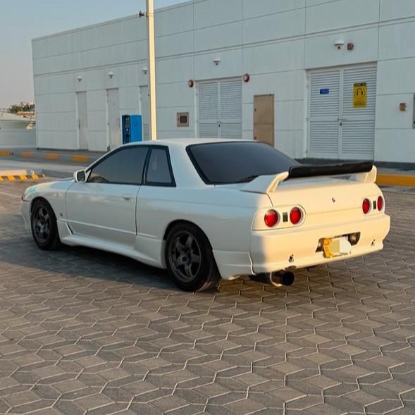 Nissan Skyline R32 GTS (RB25)