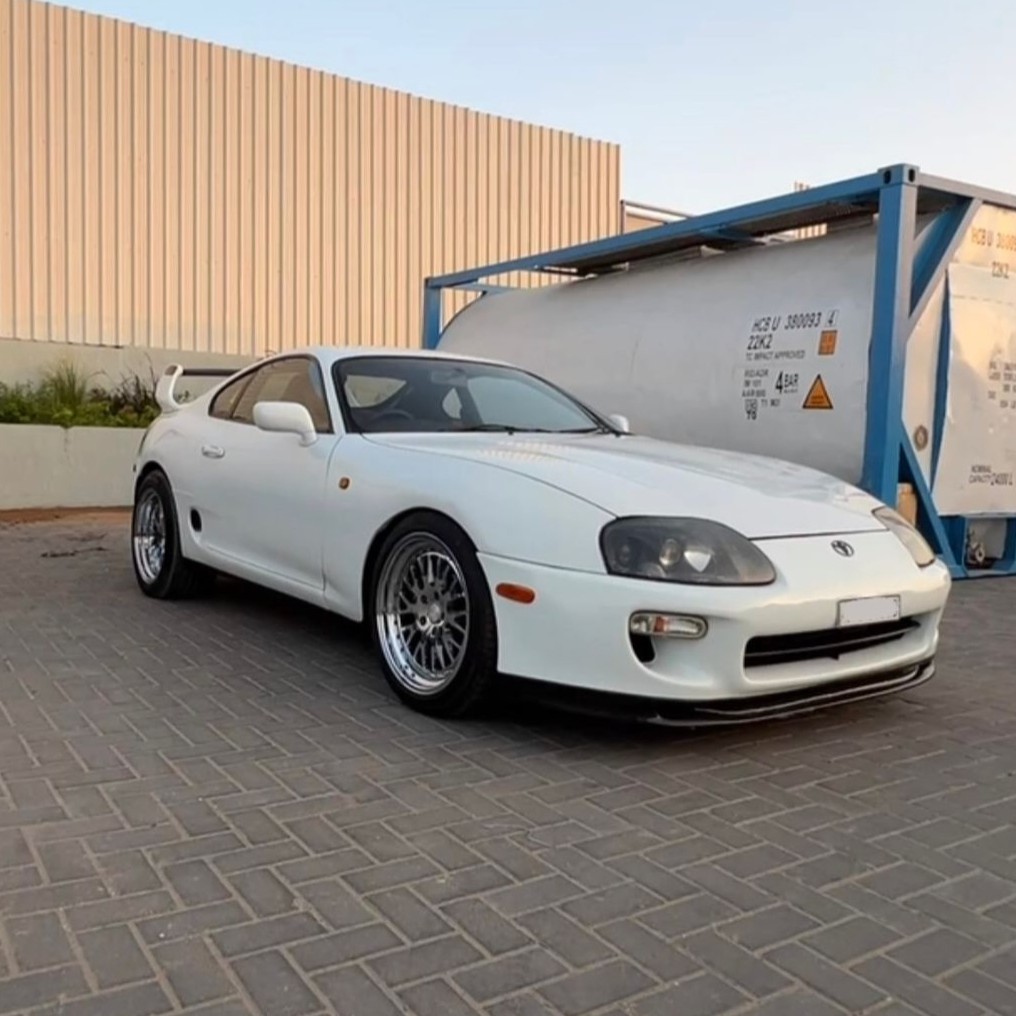 Toyota Supra MK4 (5-speed)