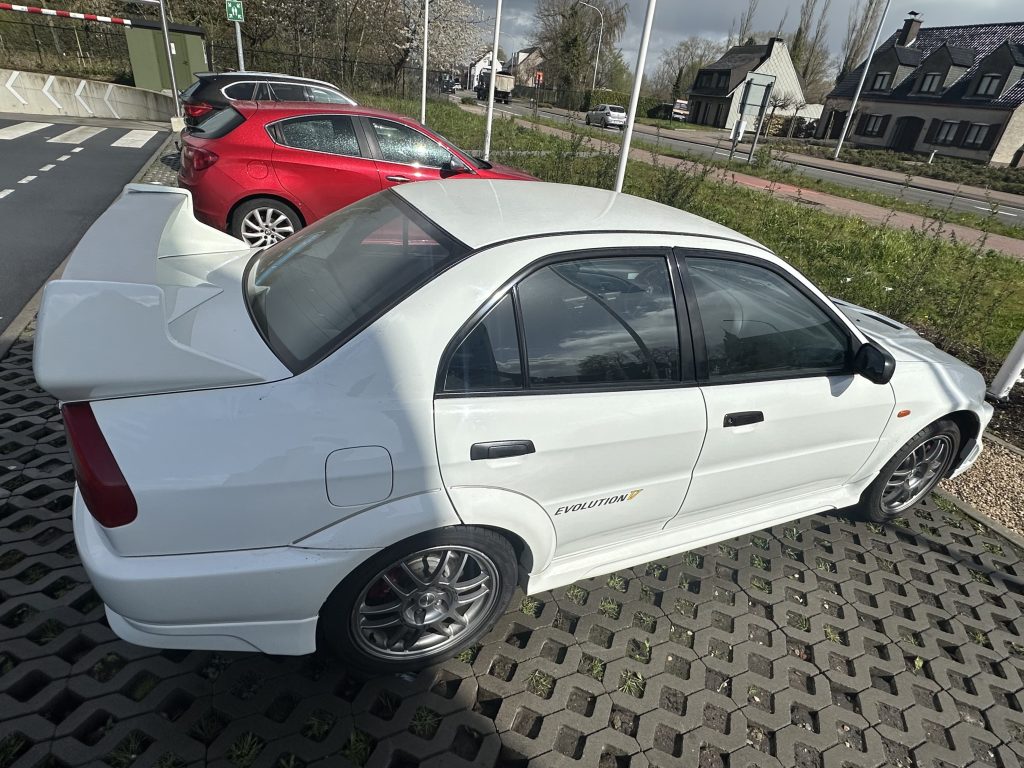 Mitsubishi Evo 5 RS EU/UAE/KSA spec