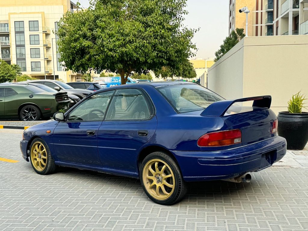 Subaru Impreza (GC8)