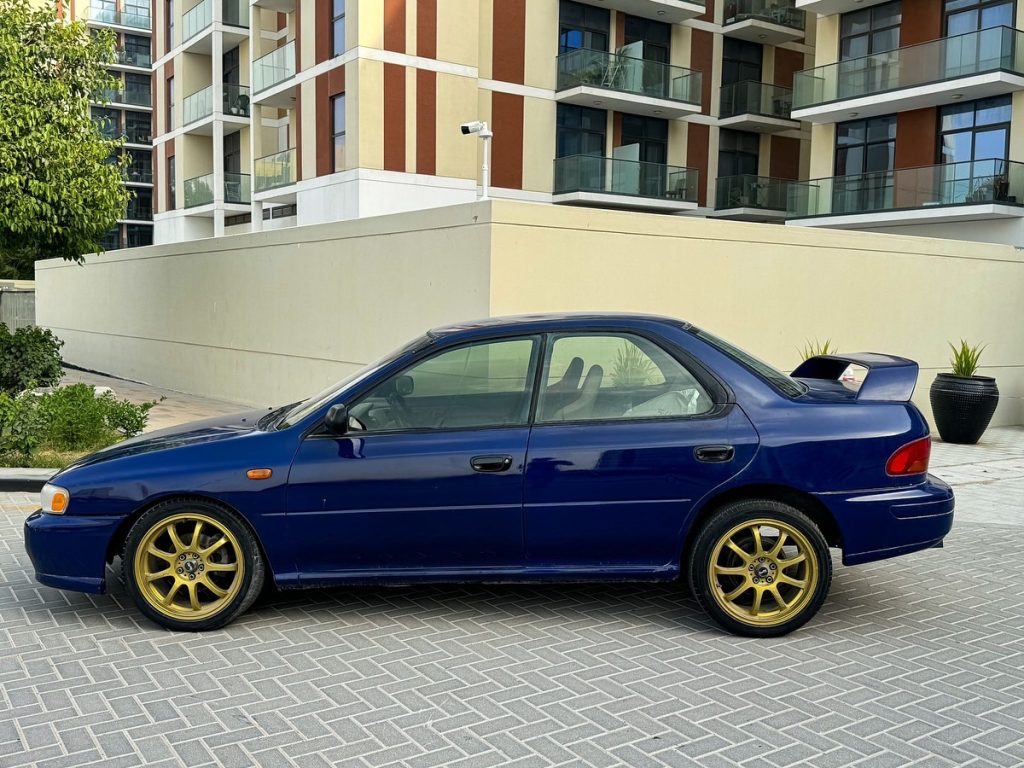 Subaru Impreza (GC8)