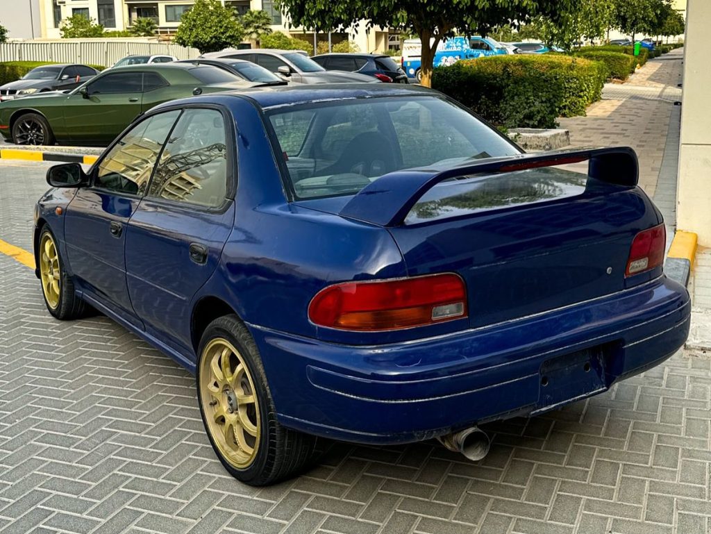 Subaru Impreza (GC8)