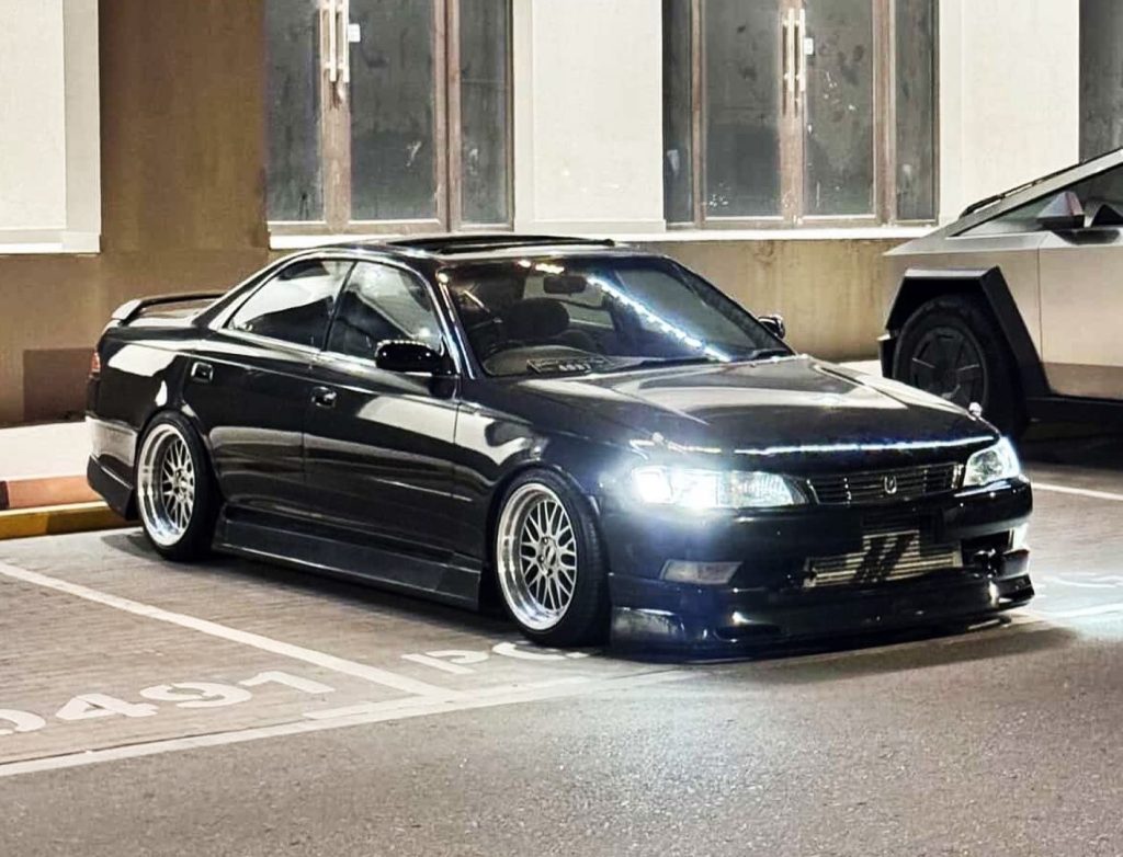 Toyota Mark II TourerV (JZX90)