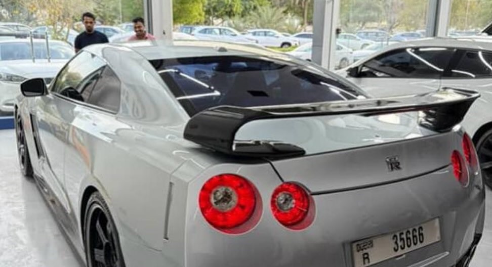Nissan R35 GT-R