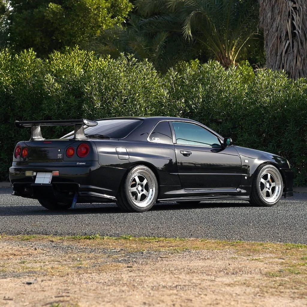 Nissan Skyline R34 GTS (CCW)