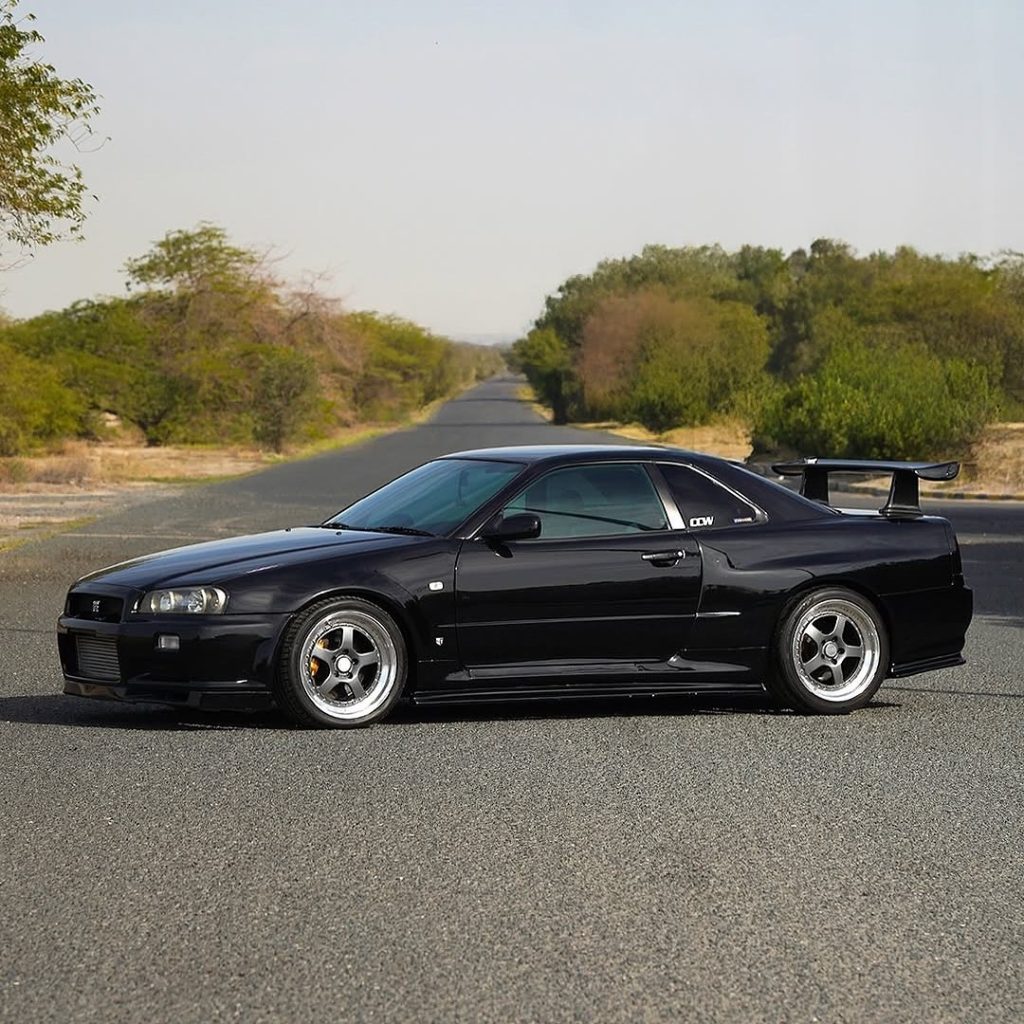 Nissan Skyline R34 GTS (CCW)