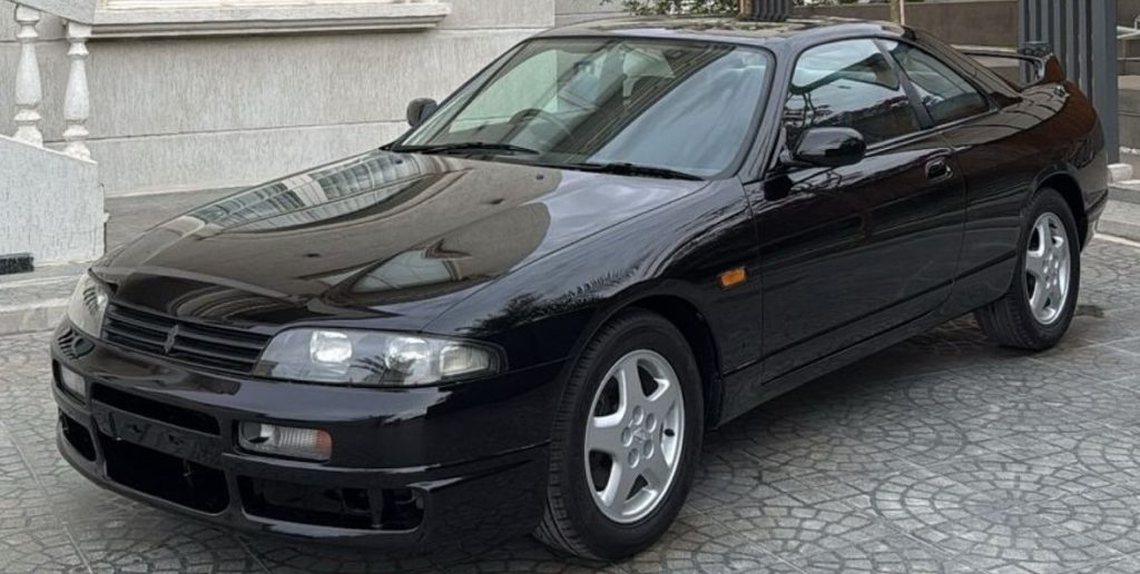 Nissan Skyline R33 GTS