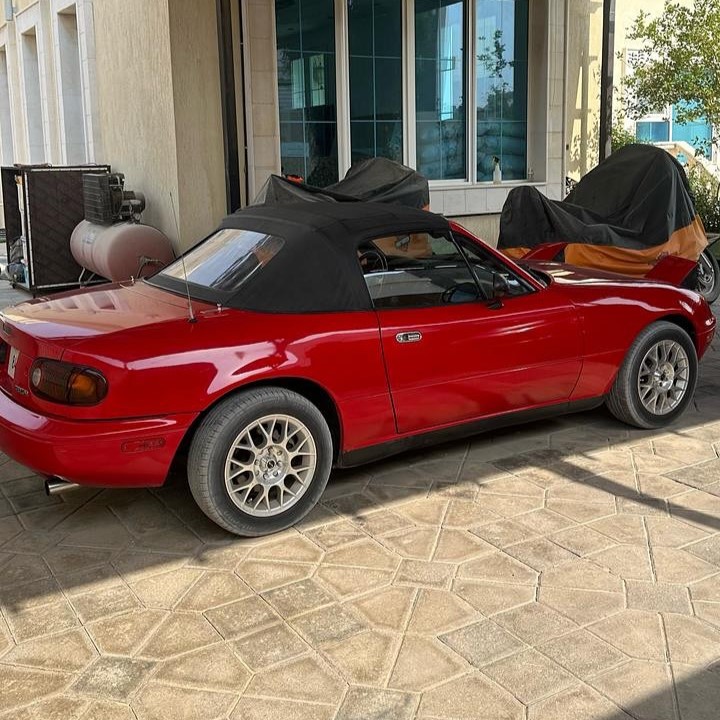 Mazda Miata MX-5 (1.8)