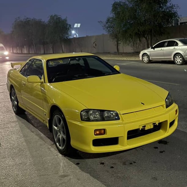 Nissan Skyline R34 GT-T (Lightning Yellow)